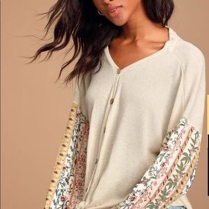 Comfy boho long sleeve from Lulus. Tag still on.